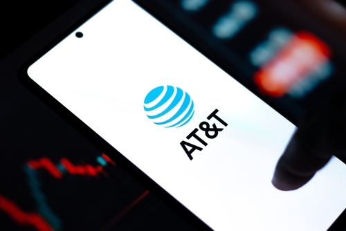 【美股财报季】AT&T业绩喜忧参半，股价掉头向下